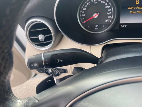 Used 2015 Mercedes-Benz C 300 4MATIC Sedan image 33