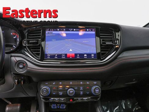 Used 2024 Dodge Durango GT AWD/4WD image 12