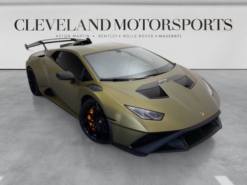 Used 2022 Lamborghini Huracan STO RWD image 8