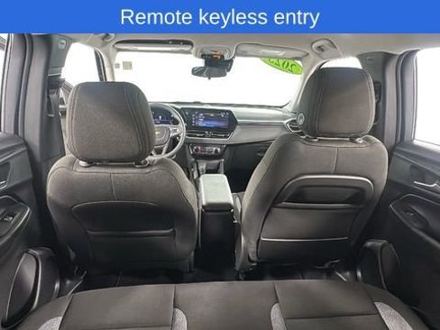 Used 2025 Chevrolet TrailBlazer LT image 17