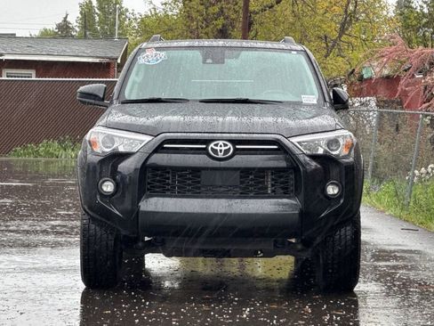 Used 2024 Toyota 4Runner SR5 image 9
