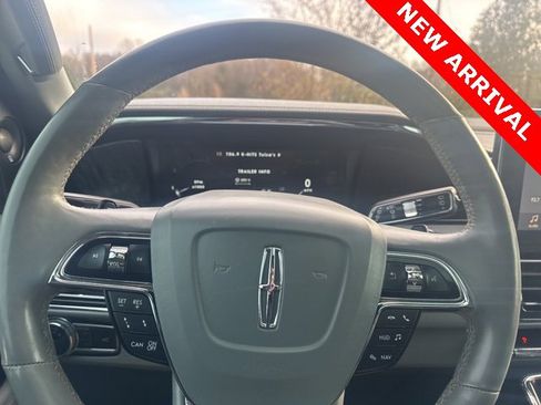 Used 2018 Lincoln Navigator Reserve w/ Technology Package image 19