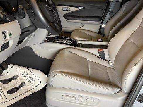 Used 2019 Honda Pilot Touring image 20