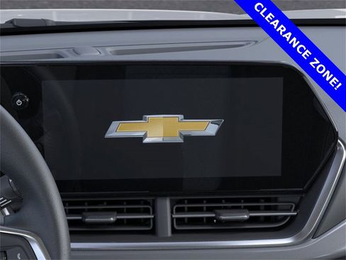 New 2025 Chevrolet Trax LT w/ Driver Confidence Package image 20