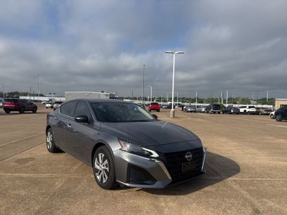 Certified 2025 Nissan Altima 2.5 S