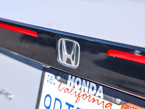 Certified 2025 Honda Accord SE image 27