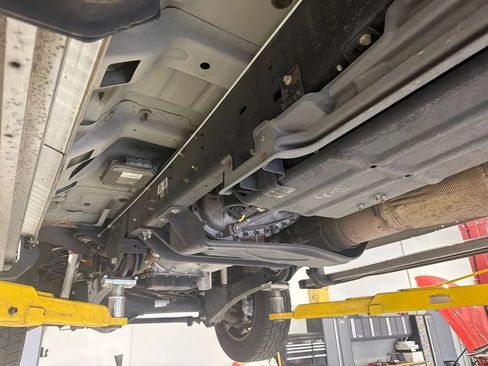 Used 2013 Ford F250 Lariat w/ Chrome Pkg AWD/4WD image 22