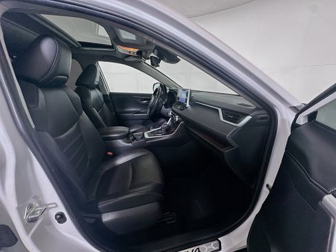 Used 2019 Toyota RAV4 Limited w/ Cold Weather Package image 32