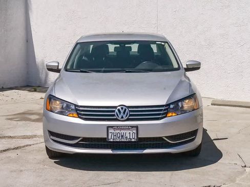 Used 2014 Volkswagen Passat 1.8T Wolfsburg Edition FWD image 2