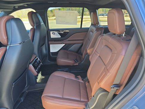 New 2026 Lincoln Aviator Reserve image 14