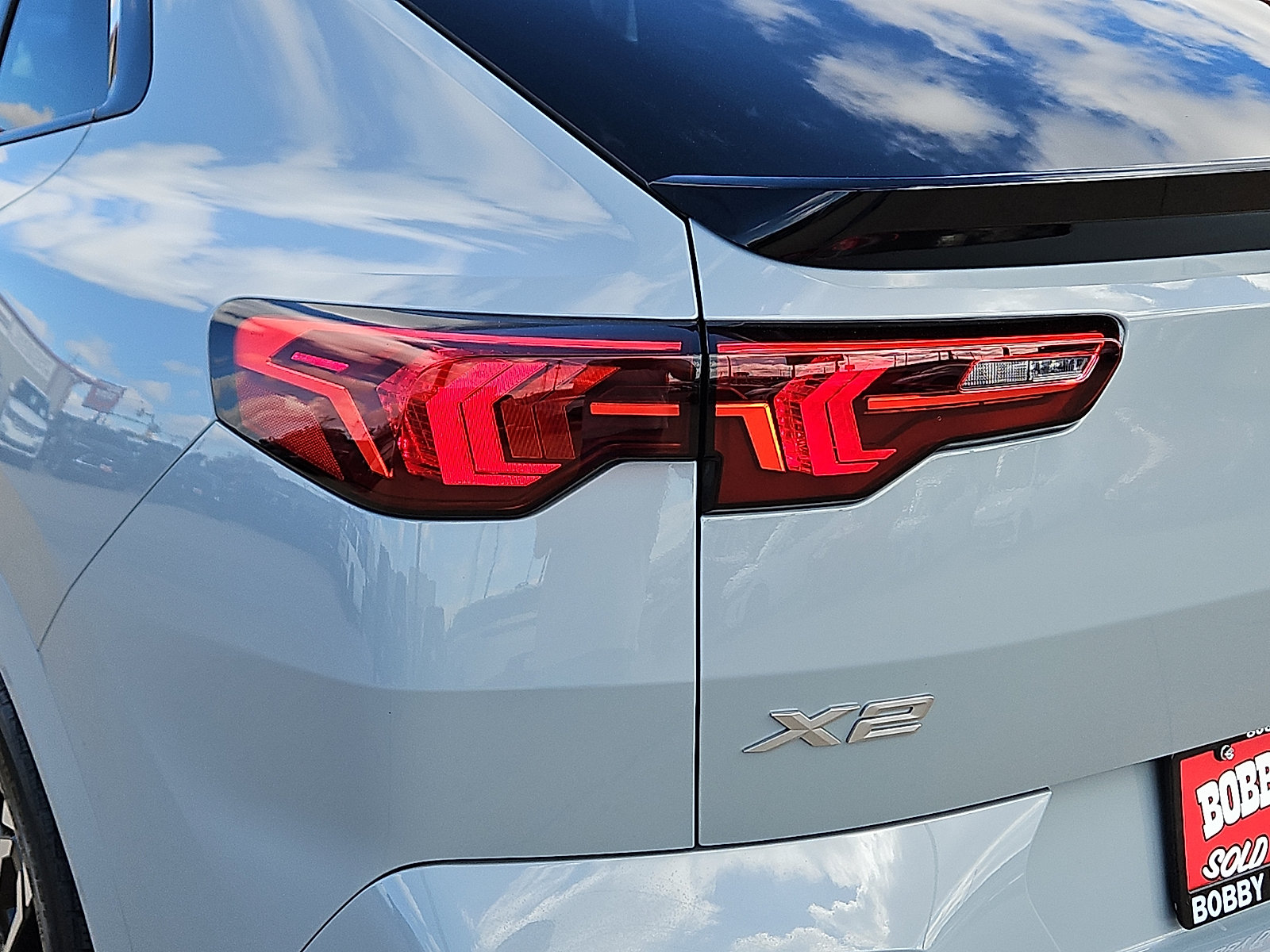 Used 2026 BMW X2 xDrive28i AWD/4WD image 7