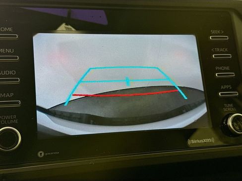 Used 2020 Toyota Tacoma SR image 15