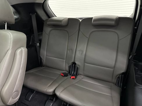 Used 2019 Hyundai Santa Fe XL AWD/4WD image 27