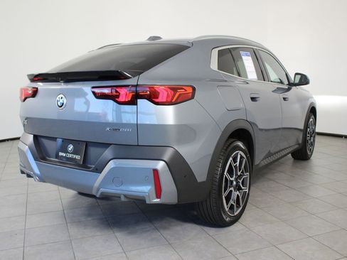 Certified 2025 BMW X2 xDrive28i w/ Premium Package image 9