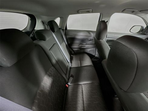 Used 2025 Mitsubishi Outlander Sport ES image 25