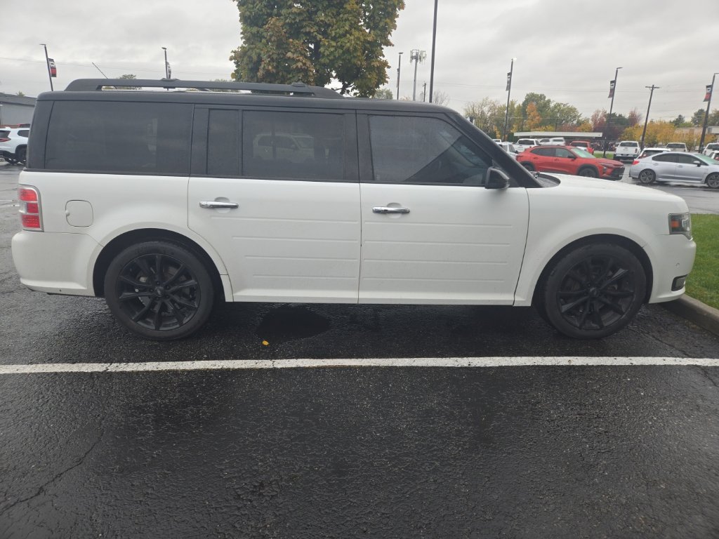Used 2018 Ford Flex Limited w/ Equipment Group 303A AWD/4WD image 6