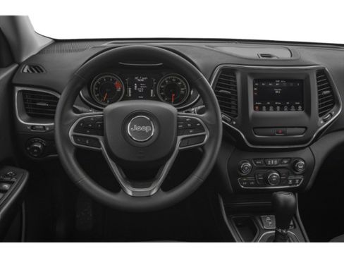 Used 2019 Jeep Cherokee Latitude Plus AWD/4WD image 4