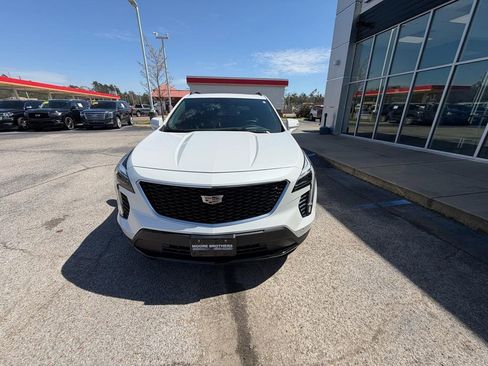 Used 2021 Cadillac XT4 Sport image 6