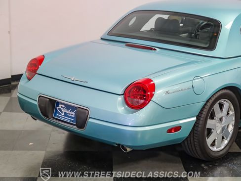 Used 2002 Ford Thunderbird image 28