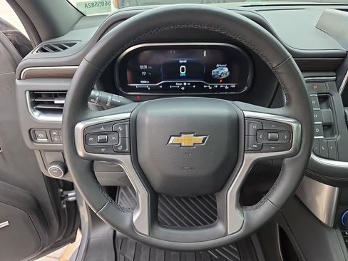 Used 2023 Chevrolet Tahoe LT w/ Luxury Package image 17