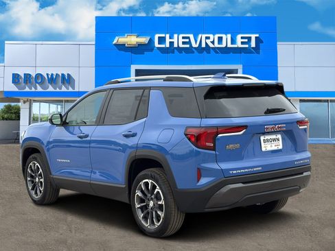 New 2026 GMC Terrain Elevation w/ Elevation Premium Package AWD/4WD image 4