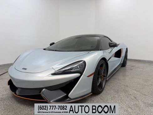 Used 2019 McLaren 570S Spider RWD image 1