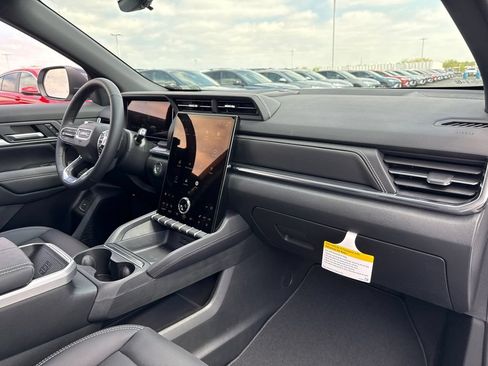 New 2026 GMC Terrain Elevation w/ Elevation Premium Package AWD/4WD image 41