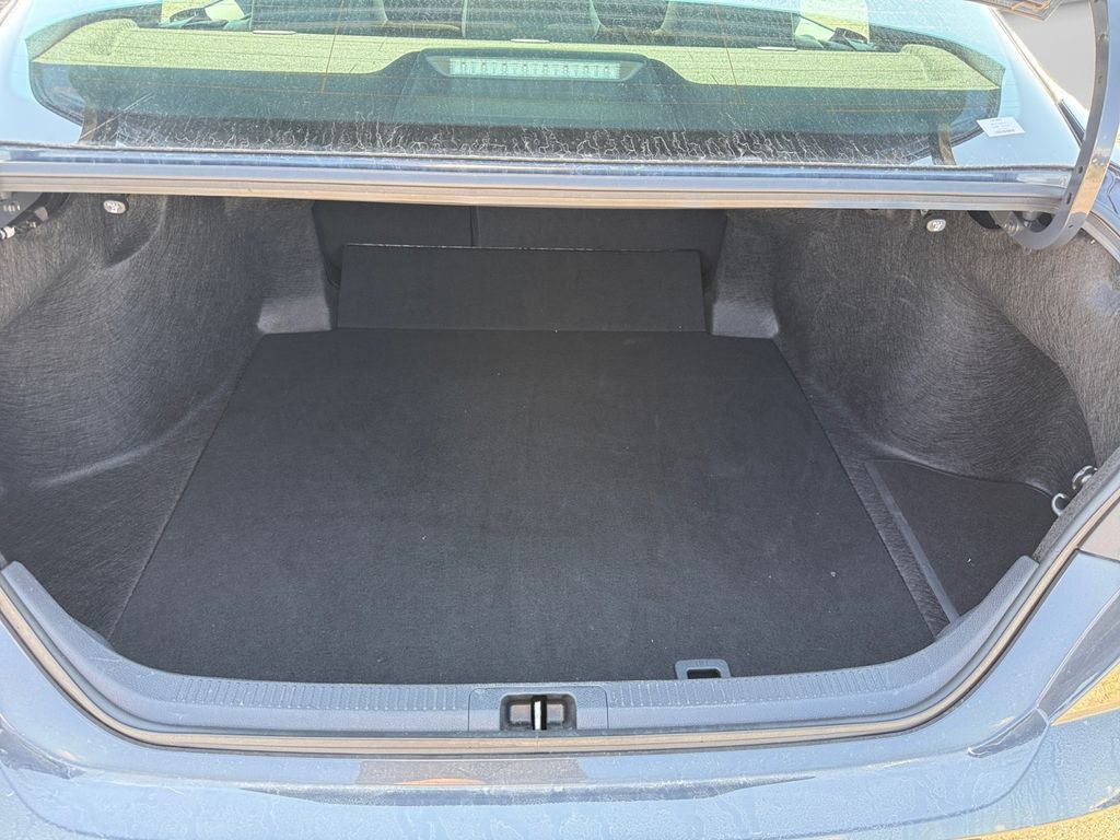 Used 2026 Toyota Camry SE FWD image 42