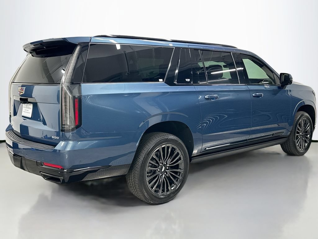Used 2025 Cadillac Escalade ESV Sport Platinum AWD/4WD image 9