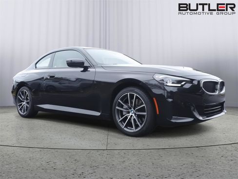 Used 2024 BMW 230i xDrive Coupe w/ Convenience Package AWD/4WD image 9