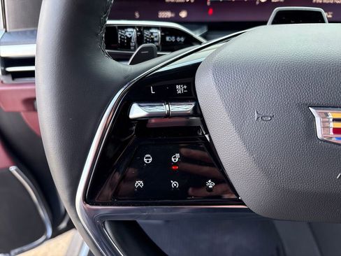 Certified 2025 Cadillac Escalade Sport w/ Touring Package image 25