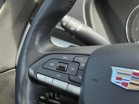 Used 2020 Cadillac XT4 Premium Luxury AWD/4WD image 21