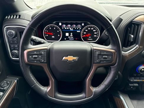 Used 2022 Chevrolet Silverado 2500 High Country w/ Z71 Off-Road Package image 23