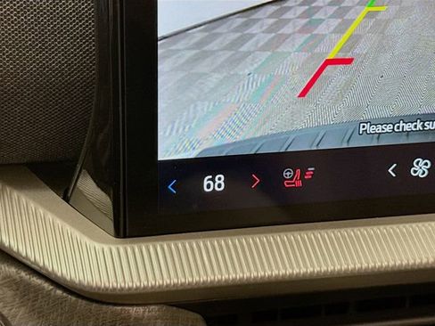 Used 2025 Ford Explorer Platinum w/ Ultimate Package image 21