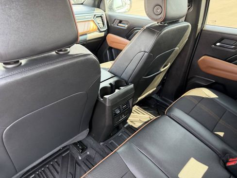Used 2026 GMC Canyon AT4 w/ Nightfall Essentials Package AWD/4WD image 32