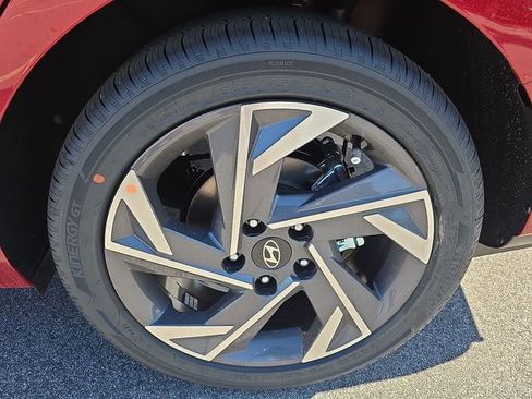 New 2026 Hyundai Elantra Limited FWD image 44