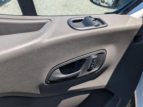 Used 2023 Ford Transit 250 Medium Roof AWD image 16