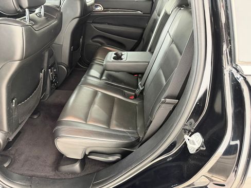Used 2017 Jeep Grand Cherokee Overland AWD/4WD image 22