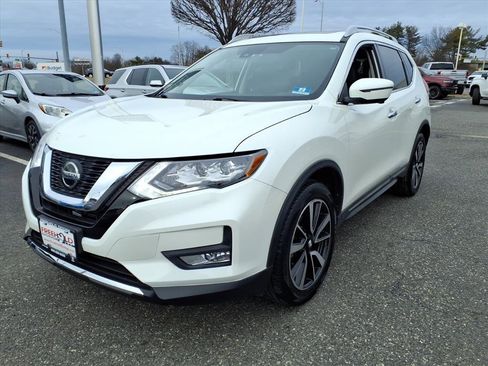 Used 2020 Nissan Rogue SL w/ Premium Package image 3