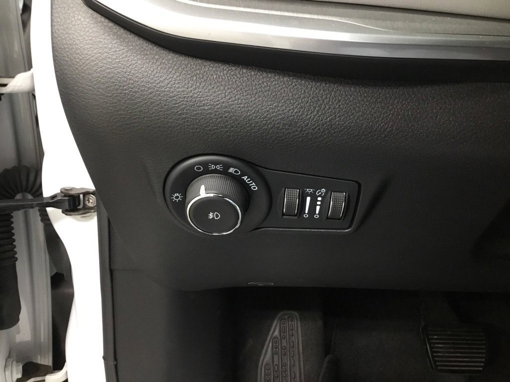 Used 2025 Jeep Compass Limited AWD/4WD image 12