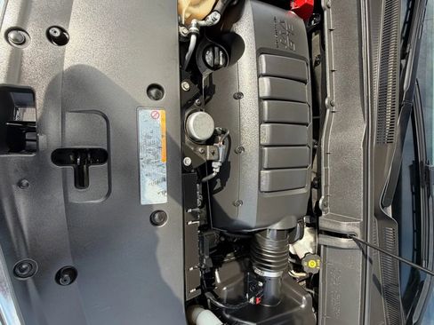 Used 2017 Chevrolet Traverse LT image 27