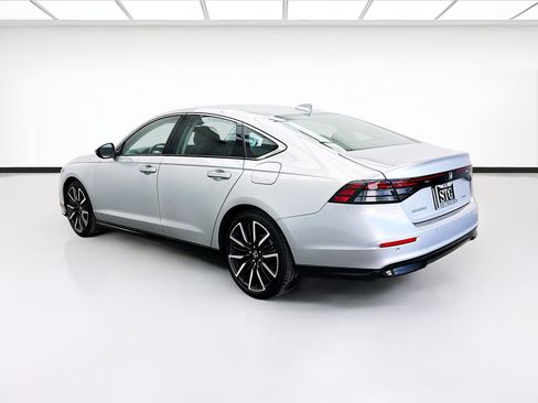 Used 2024 Honda Accord Touring image 6