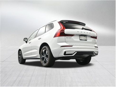 New 2026 Volvo XC60 T8 Core AWD/4WD image 23