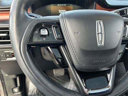 Used 2021 Lincoln Aviator Reserve w/ Elements Package Plus image 25