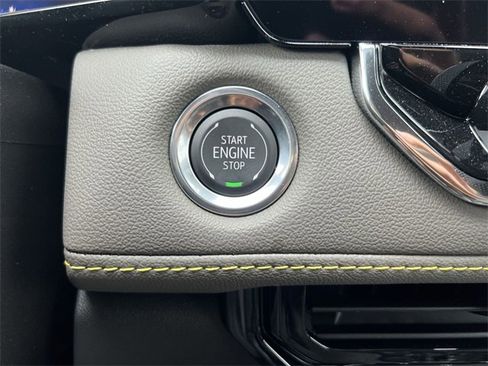 New 2025 Chevrolet Colorado ZR2 w/ Midnight Edition image 17