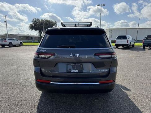 Used 2025 Jeep Grand Cherokee L Limited RWD image 5