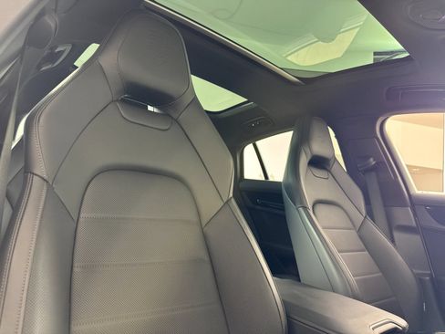 Certified 2026 Porsche Panamera 4 E-Hybrid AWD/4WD image 17