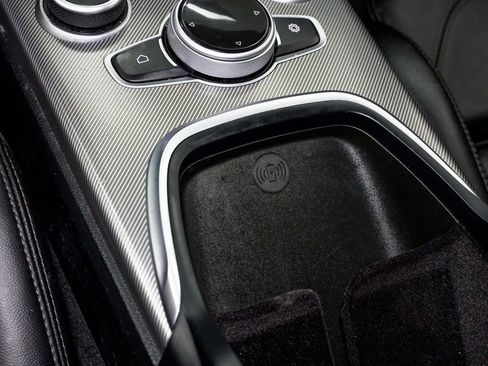 Used 2023 Alfa Romeo Stelvio Veloce image 22