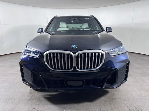 Used 2025 BMW X5 xDrive40i w/ M Sport Package AWD/4WD image 10