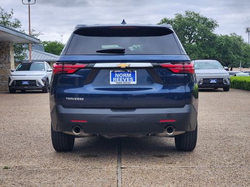 Used 2023 Chevrolet Traverse LS w/ LPO, Roadside Safety Package FWD image 6